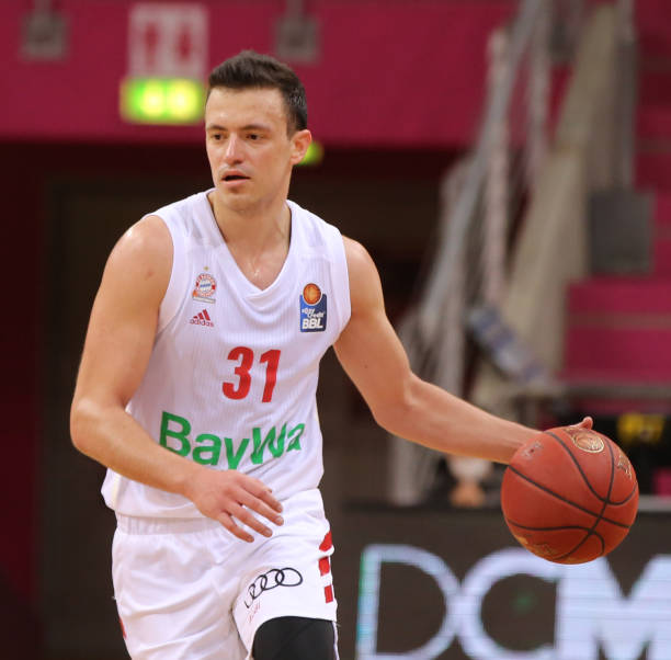 的主场战绩 的主场战绩