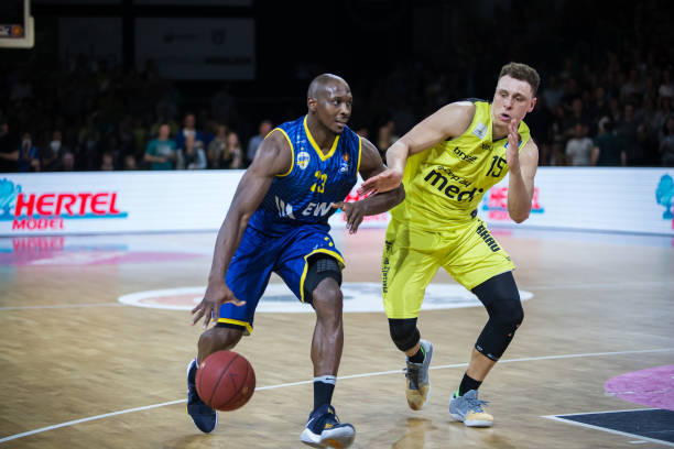 灰暗球场与 灰暗球场与