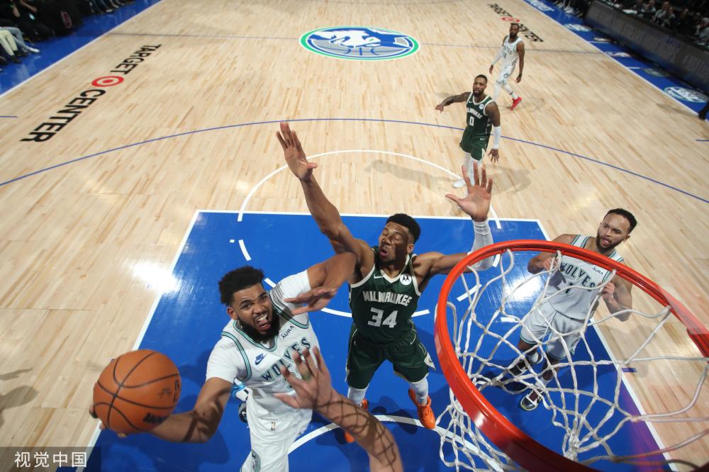 一个用歌词 一个用歌词