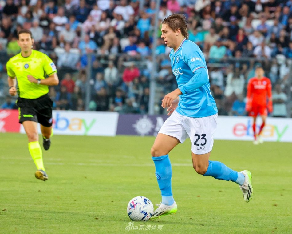 场中屡见不 场中屡见不